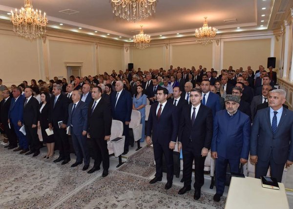 Sumqayıtda şəhid ailələri və qazilərlə bağlı müşavirə keçirildi-FOTOLAR