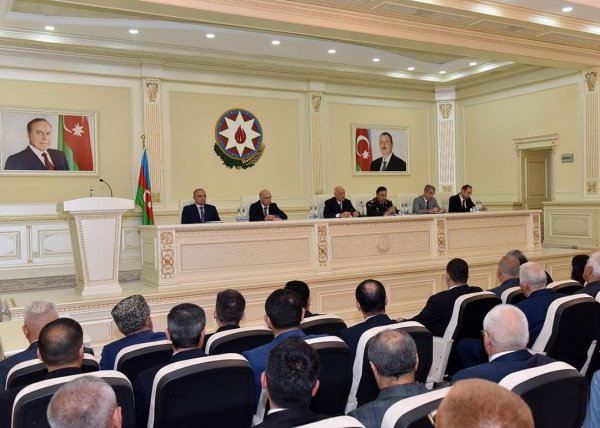 Sumqayıtda şəhid ailələri və qazilərlə bağlı müşavirə keçirildi-FOTOLAR