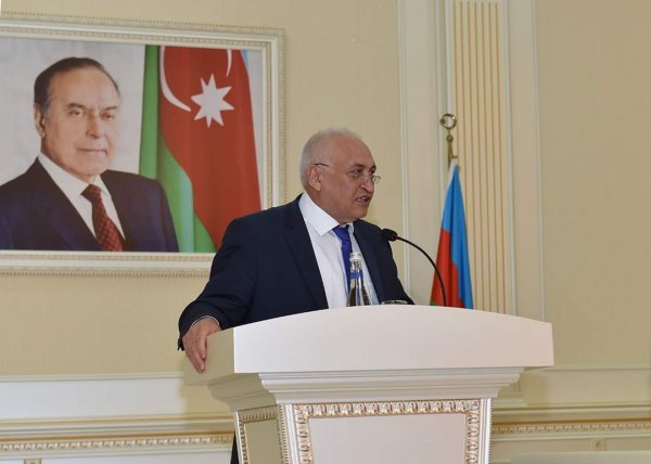 Sumqayıtda şəhid ailələri və qazilərlə bağlı müşavirə keçirildi-FOTOLAR