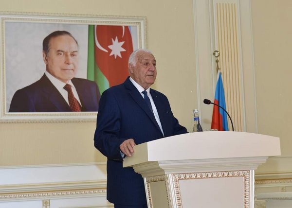 Sumqayıtda şəhid ailələri və qazilərlə bağlı müşavirə keçirildi-FOTOLAR