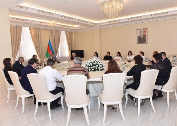 Sumqayıtda rəis müşavirə keçirdi, tapşırıqlar verdi -FOTO