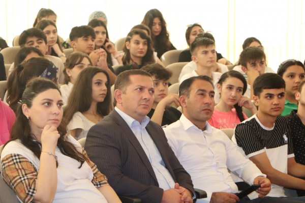 Sumqayıtda “Skautlar kimlərdir?” adlı interaktiv seminar keçirilib - FOTOLAR