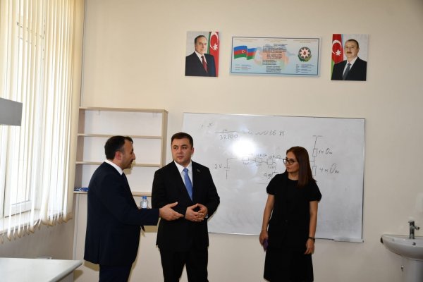 Müəllim və tələbələr Sumqayıt Kimya Sənaye Parkında olublar - FOTO