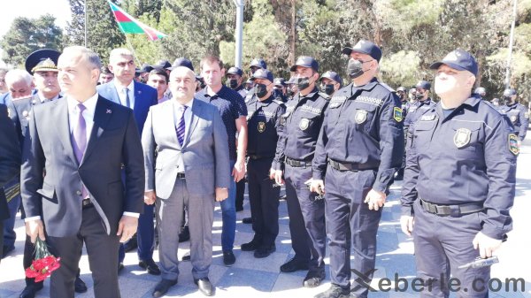 Sumqayıtda 27 Sentyabr- Anım Günü Vətən müharibəsi şəhidləri yad edilib - VİDEO (FOTO)
