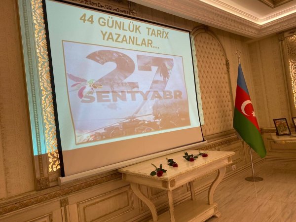 Sumqayıtda "44 günlük tarix yazanlar..." adlı anım tədbiri keçirilib - FOTOLAR