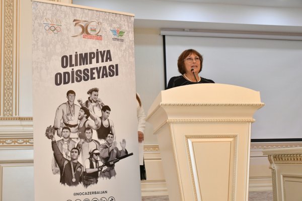 Sumqayıtda Olimpiya çempionu ilə görüş keçirilib - FOTOLAR