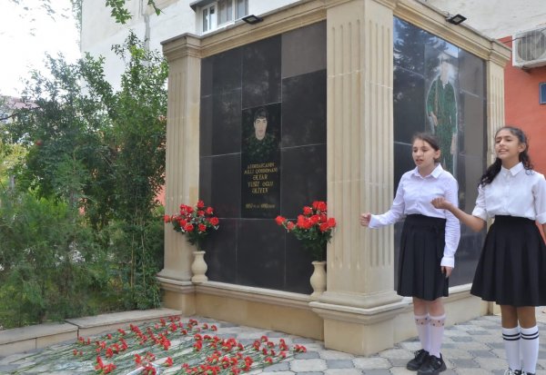 Sumqayıtda Milli Qəhrəman Əliyar Əliyevin anım mərasimi keçirilib -FOTO
