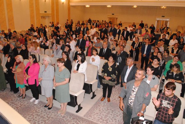 Sumqayıt teatrında 54-cü mövsümdə "Missiya"sı - FOTOLAR