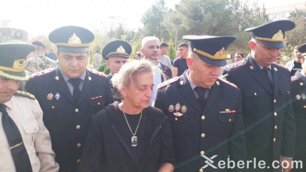 Sumqayıtda DİN Daxili Qoşunlarının şəhid olmuş hərbi qulluqçusunun anım mərasimi keçirilib - FOTOLAR (VİDEO)