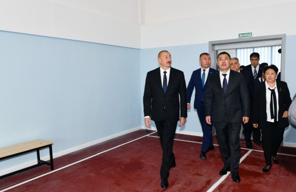 Prezidentlər Bişkekdə Nizami Gəncəvi adına məktəbin AÇILIŞINDA