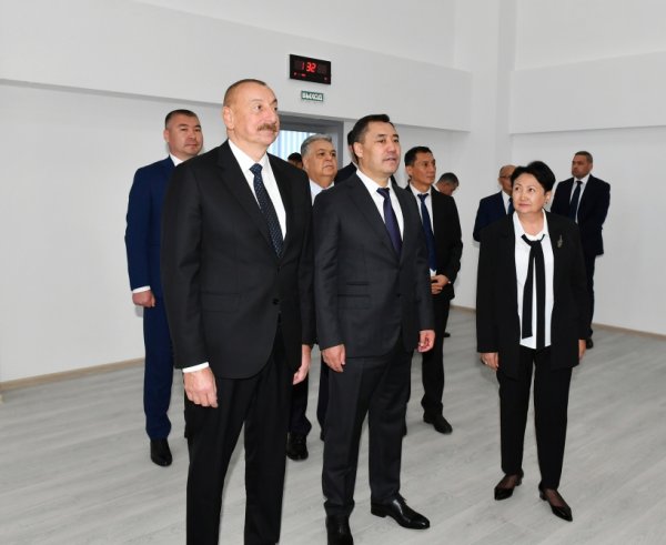 Prezidentlər Bişkekdə Nizami Gəncəvi adına məktəbin AÇILIŞINDA