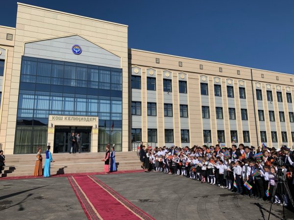 Prezidentlər Bişkekdə Nizami Gəncəvi adına məktəbin AÇILIŞINDA