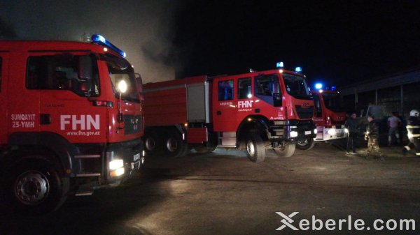 Sumqayıtda şüşə məmulatları sexində güclü yanğın - VİDEO (FOTO)