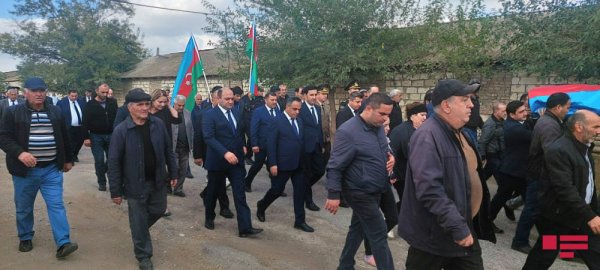 Milli Qəhrəman dəfn edildi - FOTOLAR