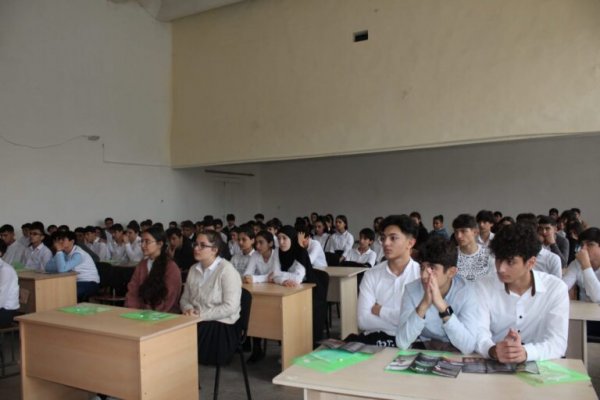 Sumqayıt şəhər məktəblərində antinarkomaniya ilə bağlı silsilə təlimlər yekunlaşdı - FOTO Sumqayıt şəhər məktəblərində antinarkomaniya ilə bağlı silsilə təlimlər yekunlaşdı - FOTO
