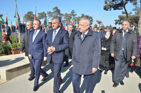 Vətən müharibəsinin şəhidi anıldı - FOTO