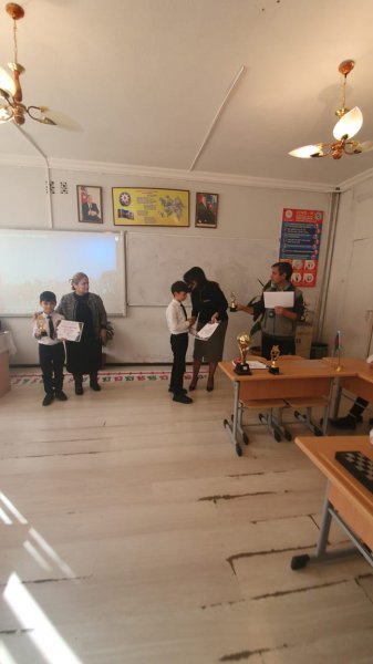 Sumqayıtın bu təhsil ocağında Zəfər gününə həsr olunmuş şahmat yarışı keçirilib - FOTOLAR Sumqayıtın bu təhsil ocağında Zəfər gününə həsr olunmuş şahmat yarışı keçirilib - FOTOLAR