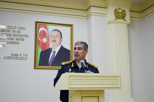 Müdafiə Nazirliyində xidməti müşavirə keçirilib - FOTO