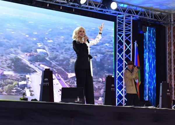 Sumqayıtda möhtəşəm Zəfər konserti- FOTOLAR Sumqayıtda möhtəşəm Zəfər konserti- FOTOLAR