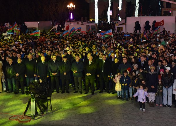 Sumqayıtda möhtəşəm Zəfər konserti- FOTOLAR Sumqayıtda möhtəşəm Zəfər konserti- FOTOLAR