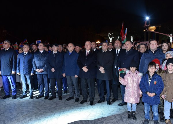 Sumqayıtda möhtəşəm Zəfər konserti- FOTOLAR Sumqayıtda möhtəşəm Zəfər konserti- FOTOLAR