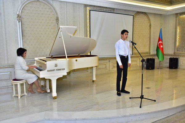 Sumqayıtda “QƏHRƏMANLIQ ELEGİYASI” adlı klipin təqdimat mərasimi baş tutub - FOTOLAR