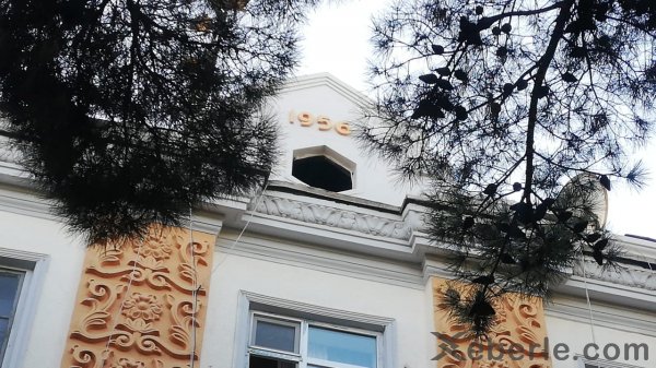 Sumqayıtda yataqxanada yanğın: xilas edilən var (VİDEO + FOTO)