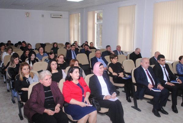“Sumqayıt” qəzetinin 70 illik yubileyi ilə əlaqədar redaksiya əməkdaşları ilə görüş təşkil olunub - FOTO