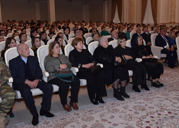 Sumqayıtın şəhər statusu almasnının 73-cü ildönümü qeyd edildi – FOTO