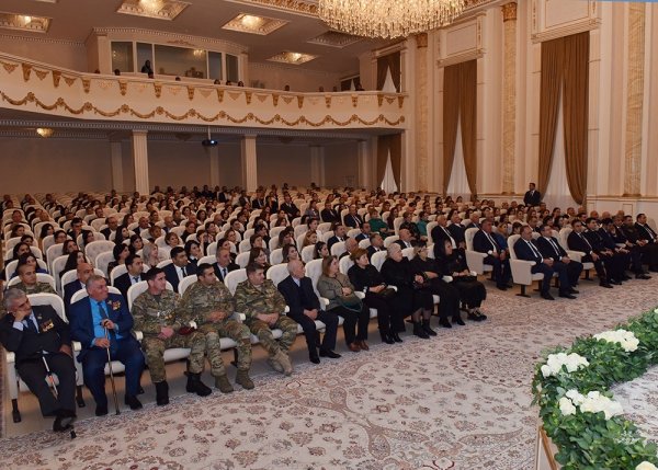 Sumqayıtın şəhər statusu almasnının 73-cü ildönümü qeyd edildi – FOTO
