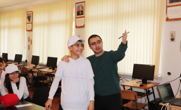 Sumqayıtda natiqlik dərslərinin növbəti qrupuna yekun vurulub - FOTO
