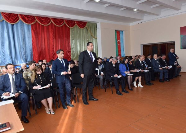 Sumqayıtda icra başçısı növbəti səyyar qəbul-görüş keçirib - FOTO