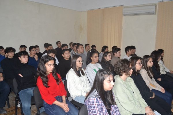 Sumqayıtda “Gəncləri Dini radikalizm – ekstremizm və narkomaniyanın zərərli təsirlərindən qoruyaq“ adlı görüş keçirilib - FOTO