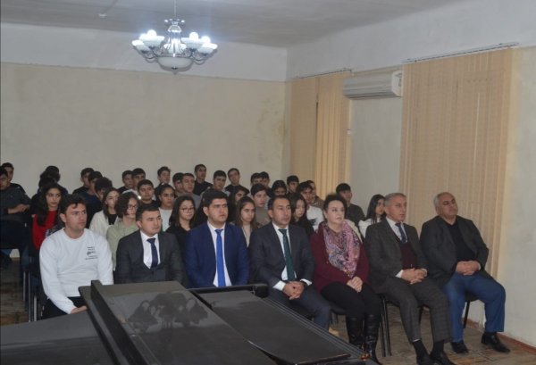 Sumqayıtda “Gəncləri Dini radikalizm – ekstremizm və narkomaniyanın zərərli təsirlərindən qoruyaq“ adlı görüş keçirilib - FOTO