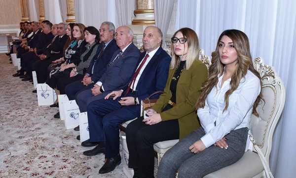 Sumqayıtın sosial-iqtisadi inkişafına həsr olunmuş kitabın təqdimatı oldu