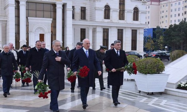 Ümummilli lider Heydər Əliyev Sumqayıtda anıldı