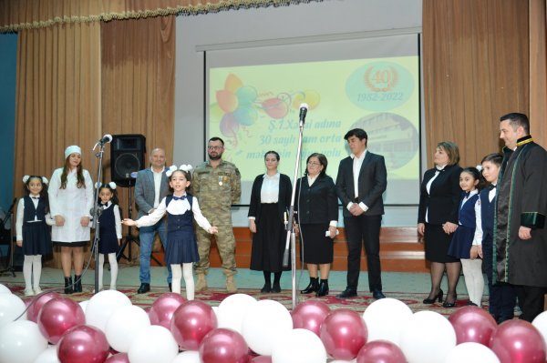Sumqayıtda 30 nömrəli tam orta məktəbin 40 illik yubileyi qeyd edilib - FOTOLAR