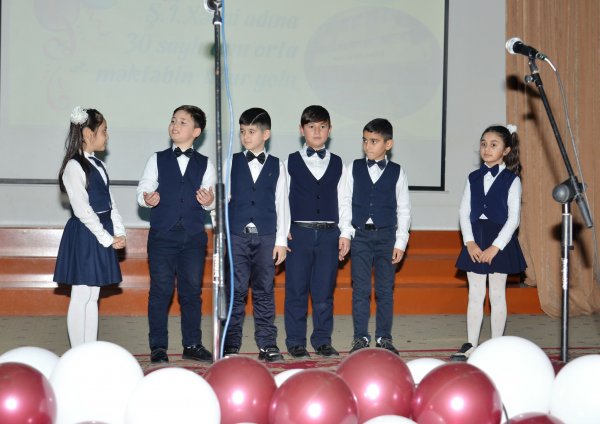 Sumqayıtda 30 nömrəli tam orta məktəbin 40 illik yubileyi qeyd edilib - FOTOLAR