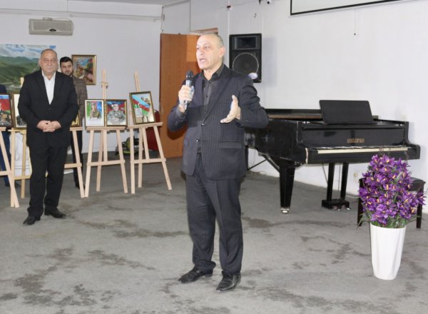 Sumqayıt Dövlət Rəsm Qalereyasında  “Birliyimiz - Həmrəyliyimizdir” adlı sərgi-tədbir keçirilib - FOTO