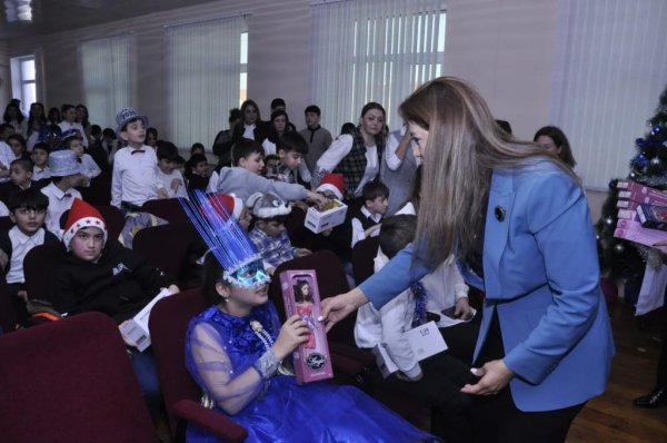 Sumqayıtda Sağlamlıq imkanları məhdud uşaqlar üçün xüsusi məktəbdə bayram tədbiri keçirilib - VİDEO (FOTOLAR)