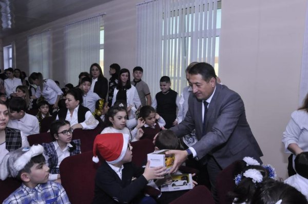 Sumqayıtda Sağlamlıq imkanları məhdud uşaqlar üçün xüsusi məktəbdə bayram tədbiri keçirilib - VİDEO (FOTOLAR)