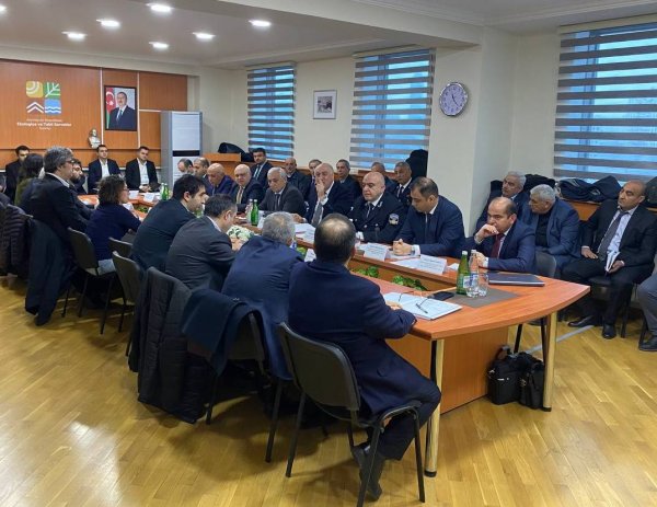 Neft-qaz hasilatı ilə məşğul olan müəssisələrlə ekoloji tələblər müzakirə edildi - FOTO