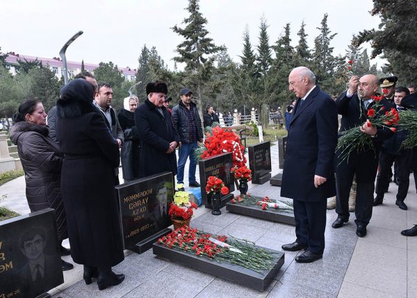Sumqayıtda 20 Yanvar faciəsinin 33-cü ildönümü ilə əlaqədar anım mərasimi keçirilib – FOTO