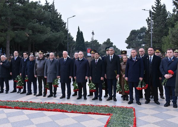 Sumqayıtda 20 Yanvar faciəsinin 33-cü ildönümü ilə əlaqədar anım mərasimi keçirilib – FOTO