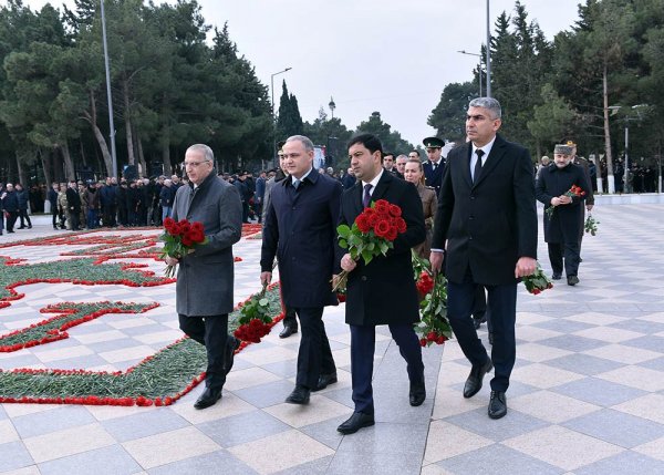 Sumqayıtda 20 Yanvar faciəsinin 33-cü ildönümü ilə əlaqədar anım mərasimi keçirilib – FOTO