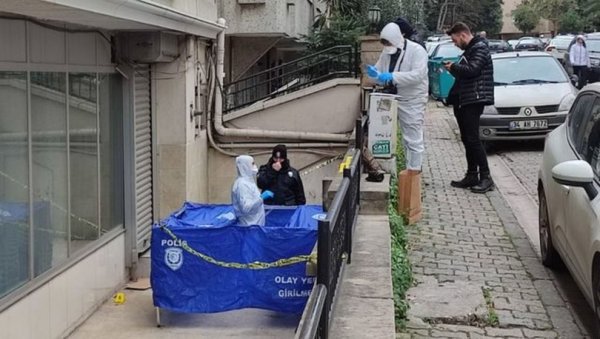 Yeni doğduğu körpəsini binadan atdı