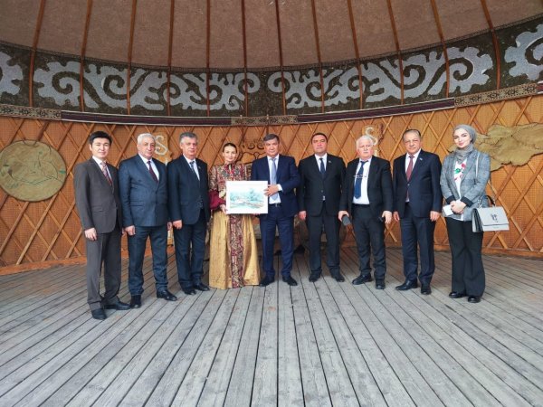 Azərbaycanlı deputatlar Qırğızıstanda rəsmi səfərdədir