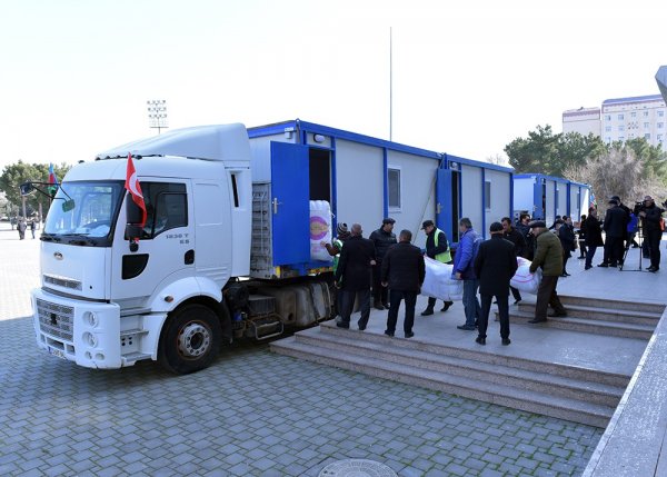 Sumqayıtdan Türkiyəyə növbəti yardım göndərilir - FOTOLAR