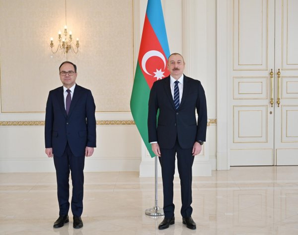 Prezident yeni səfirin etimadnaməsini qəbul etdi - FOTO