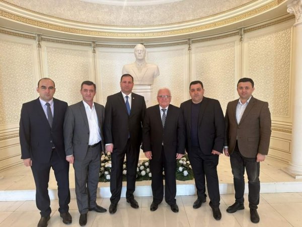 Sumqayıtda tanınmış şair-publisist Fuad İslamoğlunun “Qisasımız qiyamətə qalmadı” kitabının təqdimatı keçirilib -FOTO